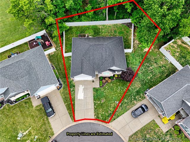 8810 Chestnut Hill Court, Charlestown, IN 47111