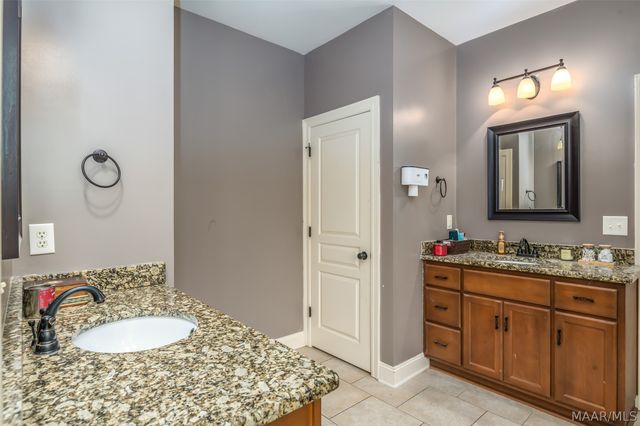 206 Pine Level Ridge, Deatsville, AL 36022