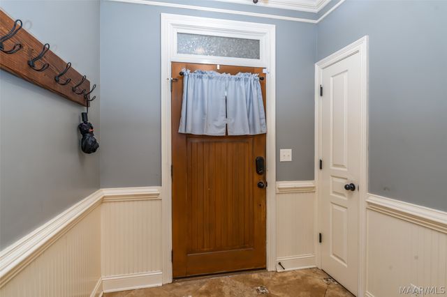 206 Pine Level Ridge, Deatsville, AL 36022