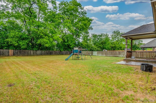 206 Pine Level Ridge, Deatsville, AL 36022
