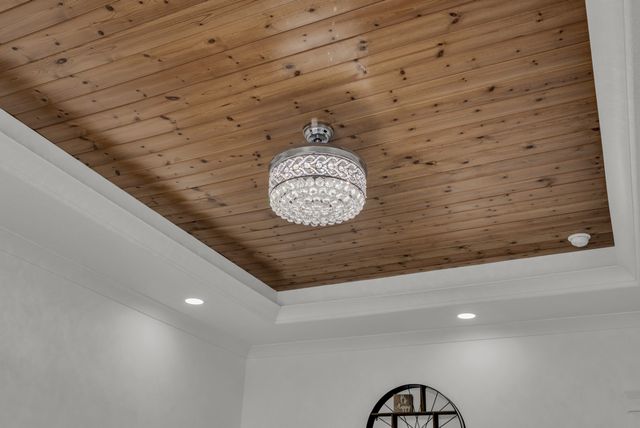 209 N Rockfish Ln, Hilham, TN 38568