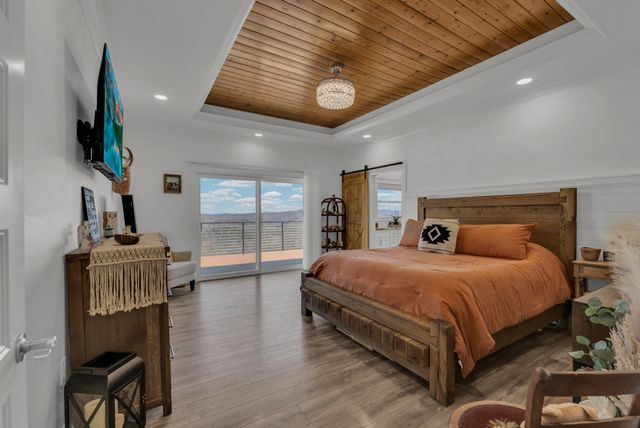 209 N Rockfish Ln, Hilham, TN 38568