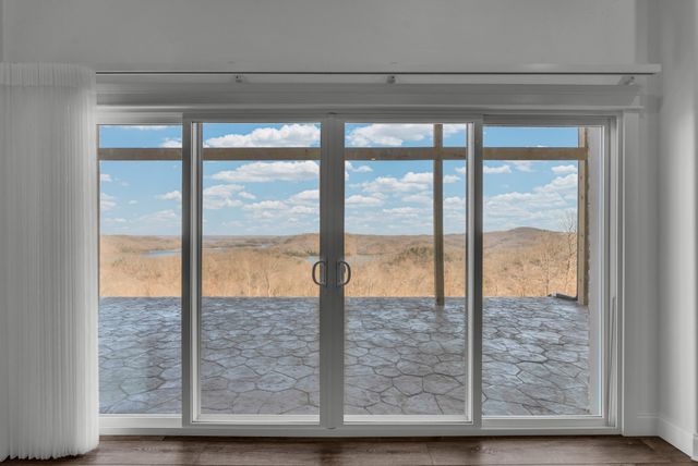 209 N Rockfish Ln, Hilham, TN 38568