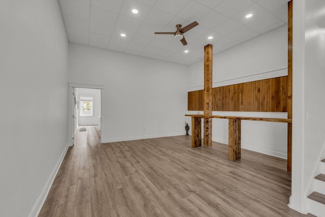 209 N Rockfish Ln, Hilham, TN 38568