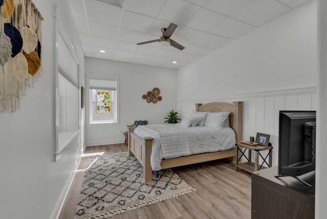 209 N Rockfish Ln, Hilham, TN 38568