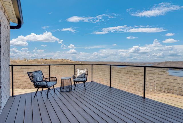 209 N Rockfish Ln, Hilham, TN 38568