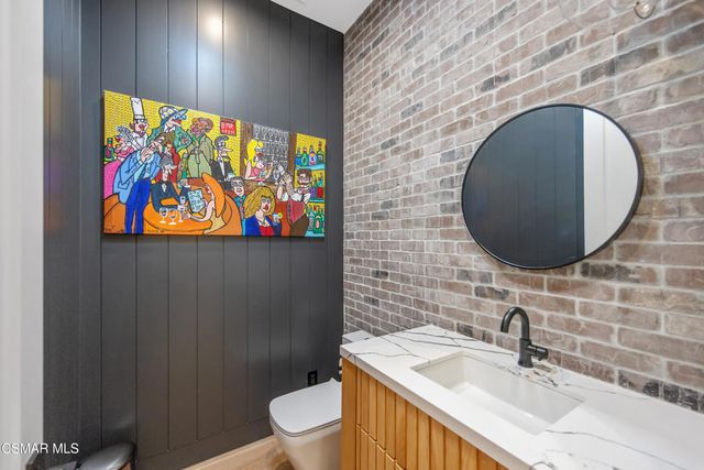 5444 Murietta Avenue, Sherman Oaks, CA 91401