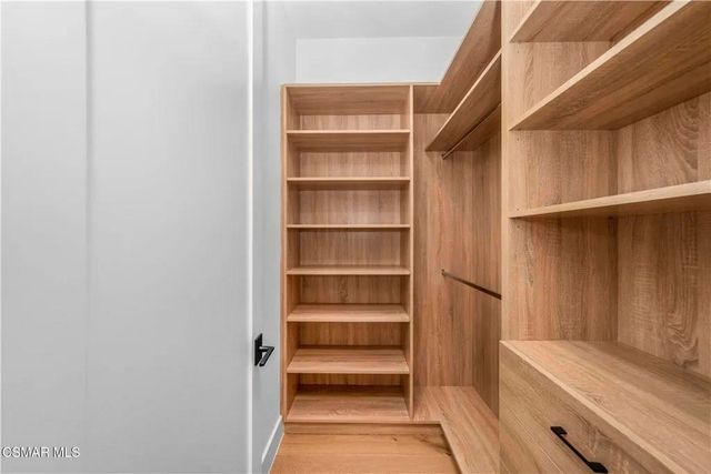 5444 Murietta Avenue, Sherman Oaks, CA 91401