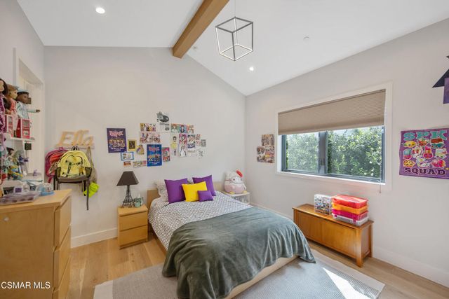 5444 Murietta Avenue, Sherman Oaks, CA 91401