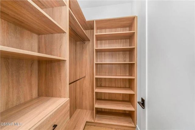 5444 Murietta Avenue, Sherman Oaks, CA 91401