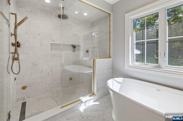56 Clover Lane, Upper Saddle River, NJ 07458