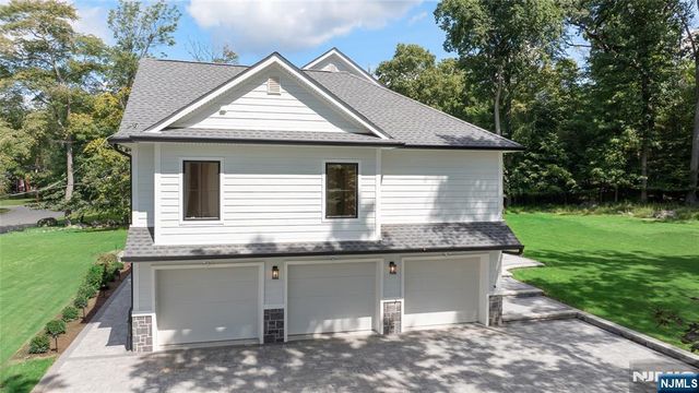 56 Clover Lane, Upper Saddle River, NJ 07458
