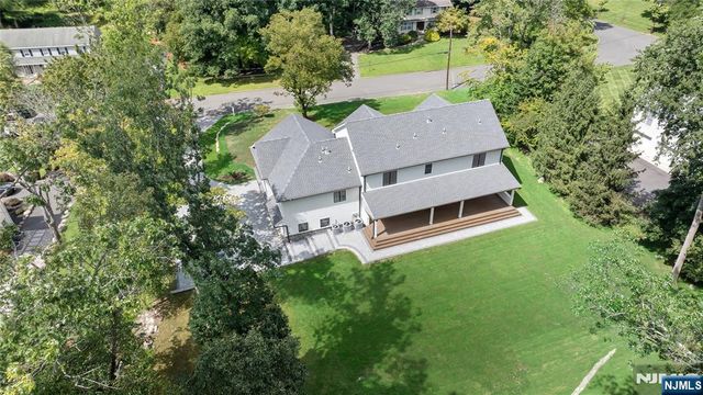 56 Clover Lane, Upper Saddle River, NJ 07458