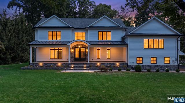 56 Clover Lane, Upper Saddle River, NJ 07458