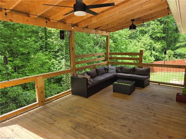 1542 Overlook Drive, Wilkesboro, NC 28697