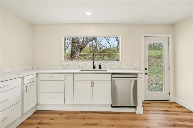 3537 N 35th Street, Kansas City, KS 66104