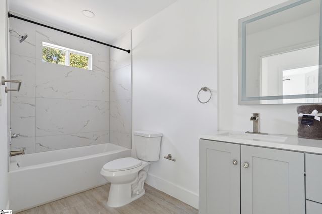 14 Hawthorne Lane, Greenville, SC 29605