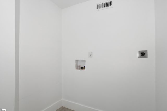 14 Hawthorne Lane, Greenville, SC 29605