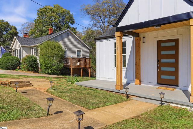 14 Hawthorne Lane, Greenville, SC 29605