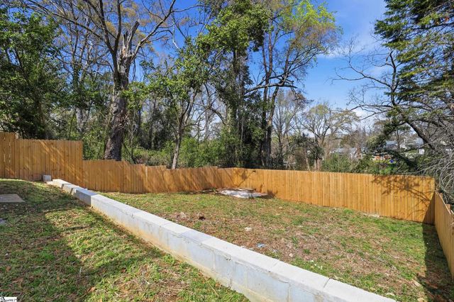 14 Hawthorne Lane, Greenville, SC 29605