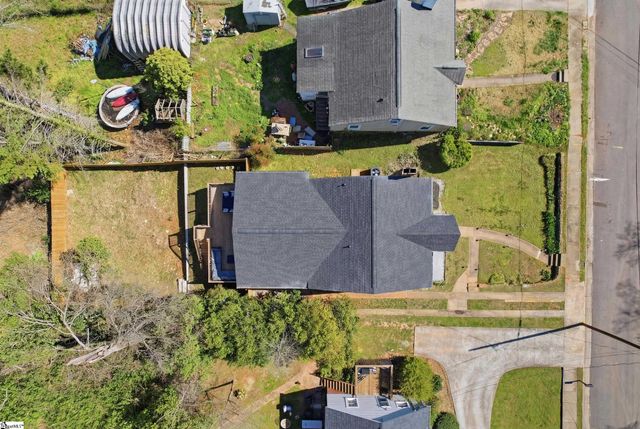 14 Hawthorne Lane, Greenville, SC 29605