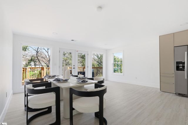 14 Hawthorne Lane, Greenville, SC 29605