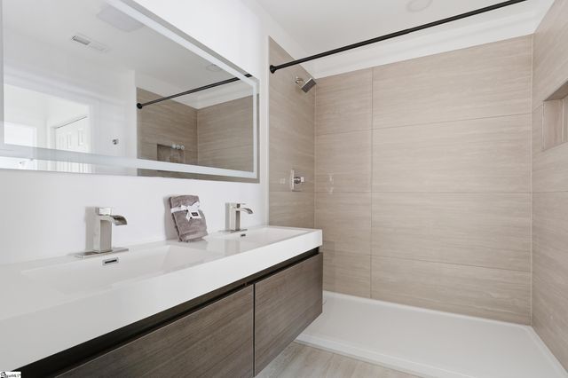 14 Hawthorne Lane, Greenville, SC 29605