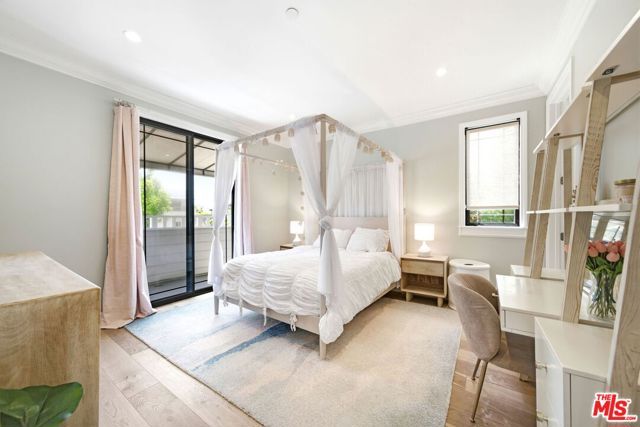 3305 Veteran Avenue, Los Angeles, CA 90034
