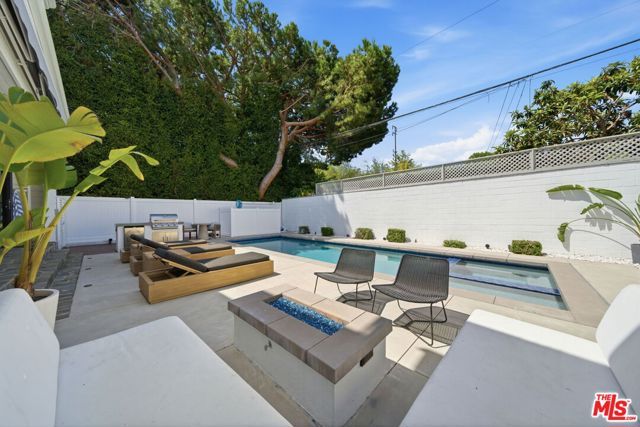 3305 Veteran Avenue, Los Angeles, CA 90034
