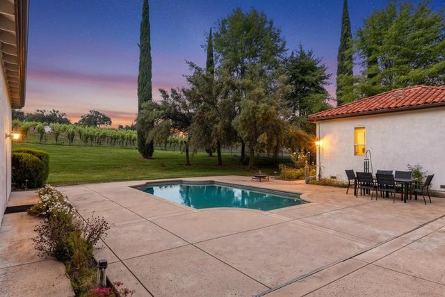 4300 Cognac Ct, Loomis, CA 95650