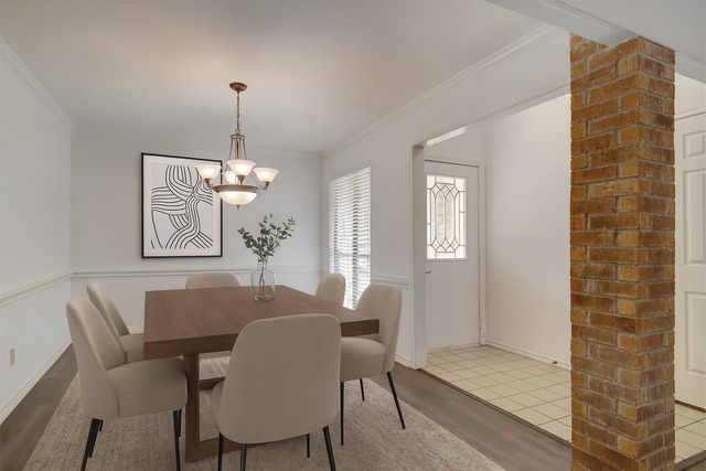 2813 Woodpath Lane, Bedford, TX 76021