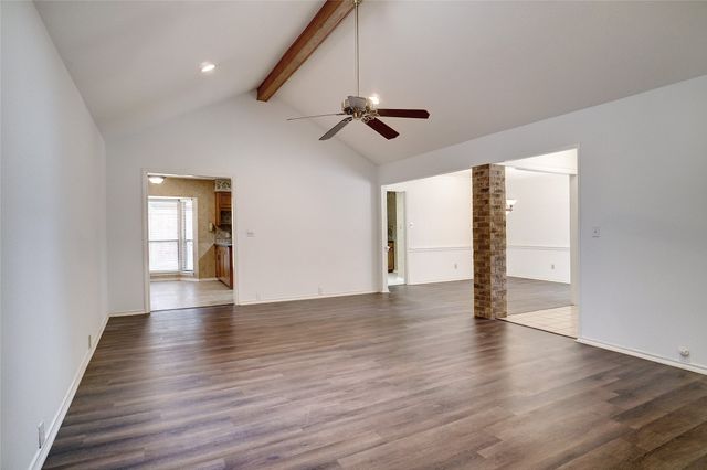 2813 Woodpath Lane, Bedford, TX 76021