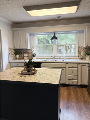 604 Lynn Avenue, Jefferson, GA 30549