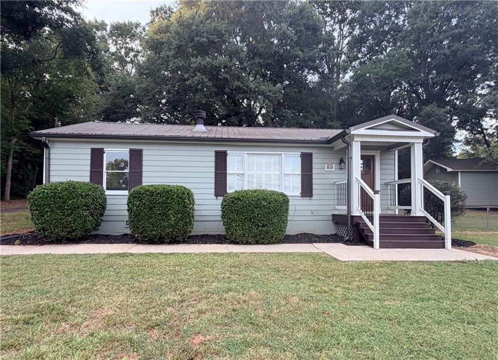 604 Lynn Avenue, Jefferson, GA 30549