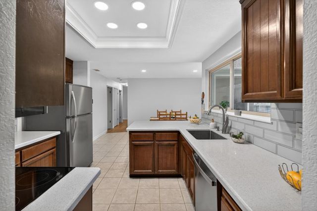 6920 Amberwick Way, Citrus Heights, CA 95621