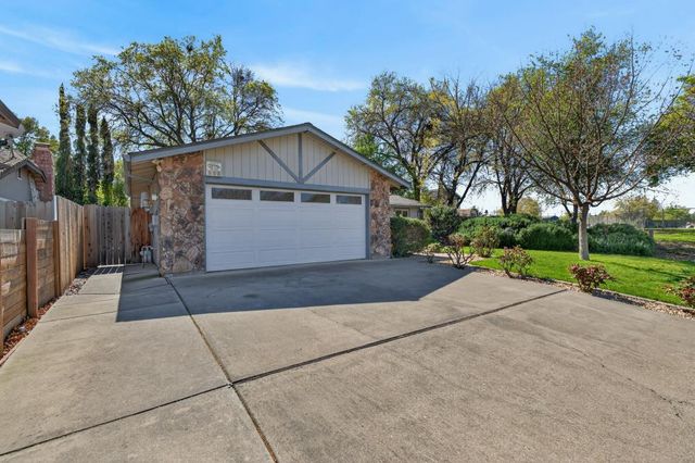6920 Amberwick Way, Citrus Heights, CA 95621