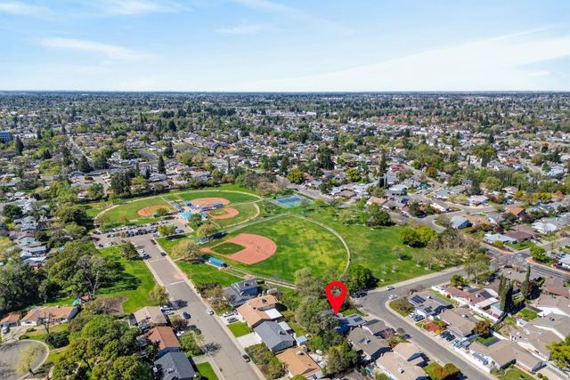 6920 Amberwick Way, Citrus Heights, CA 95621