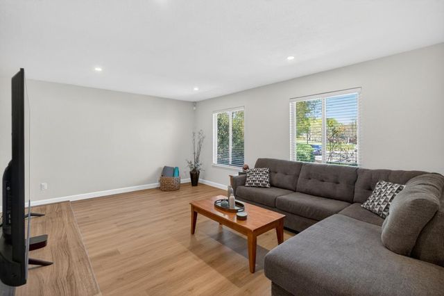 6920 Amberwick Way, Citrus Heights, CA 95621