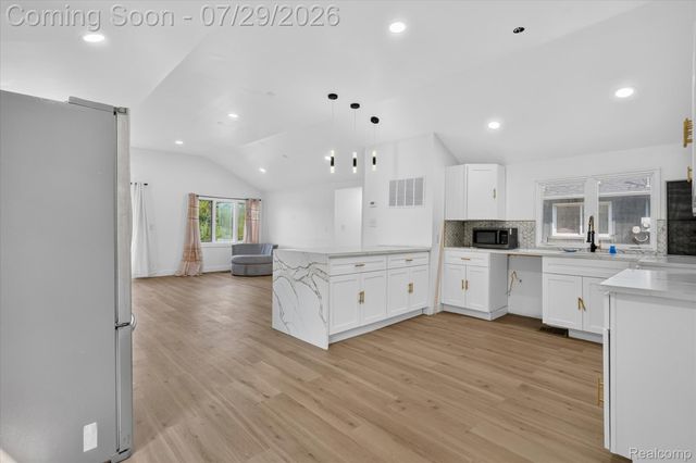 3515 Lakeview Drive, Ortonville Village, MI 48462