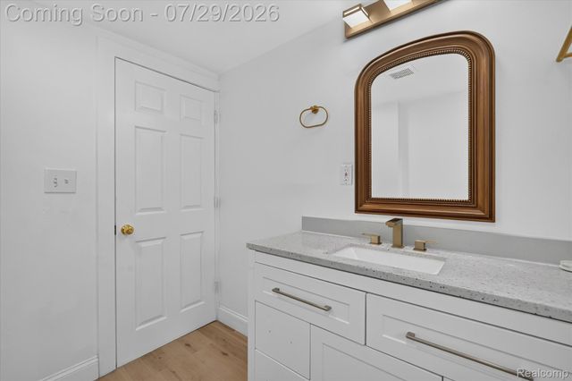 3515 Lakeview Drive, Ortonville Village, MI 48462