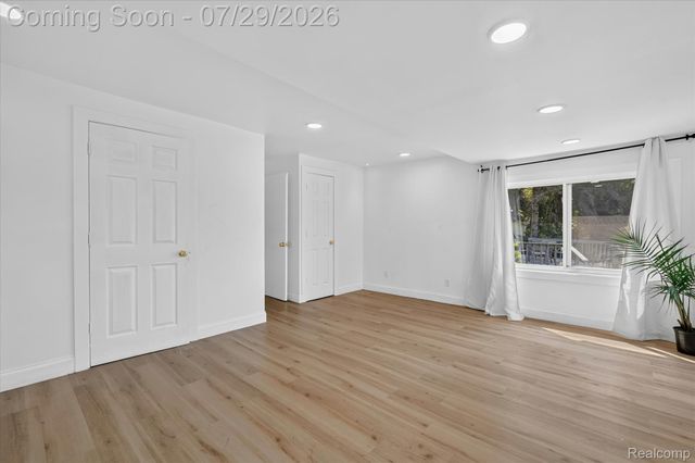 3515 Lakeview Drive, Ortonville Village, MI 48462