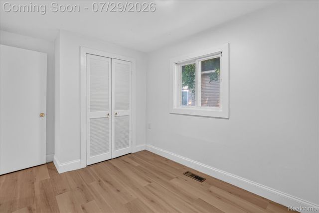 3515 Lakeview Drive, Ortonville Village, MI 48462