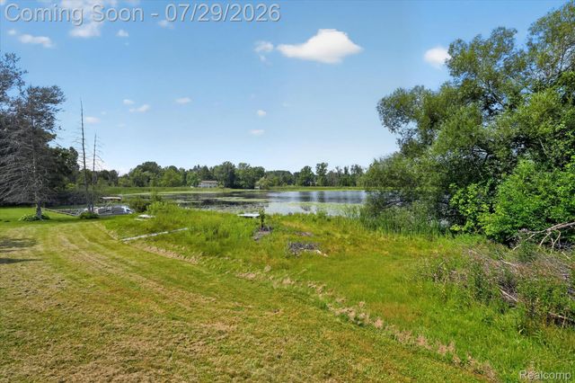 3515 Lakeview Drive, Ortonville Village, MI 48462