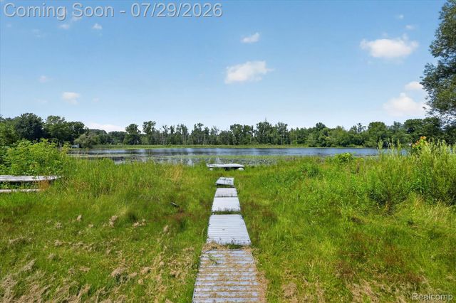 3515 Lakeview Drive, Ortonville Village, MI 48462