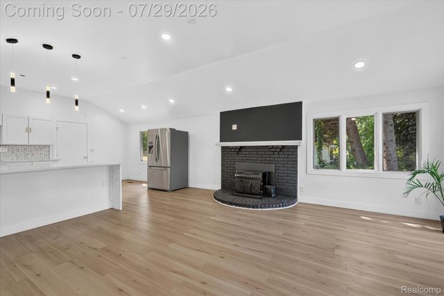 3515 Lakeview Drive, Ortonville Village, MI 48462