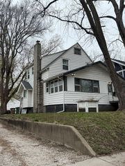 624 5th Street, West Des Moines, IA 50265