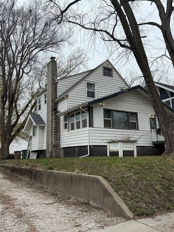 624 5th Street, West Des Moines, IA 50265