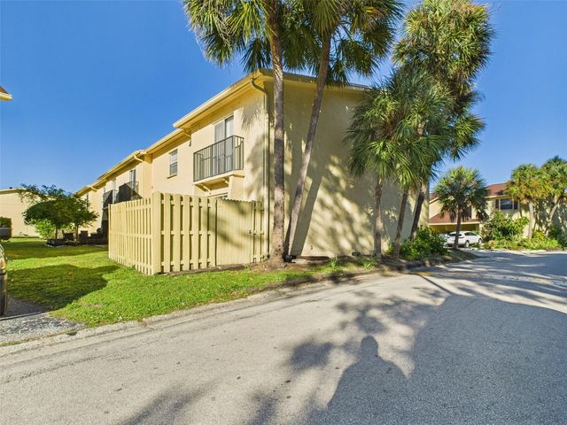 7502 BOLANOS COURT, Tampa, FL 33615