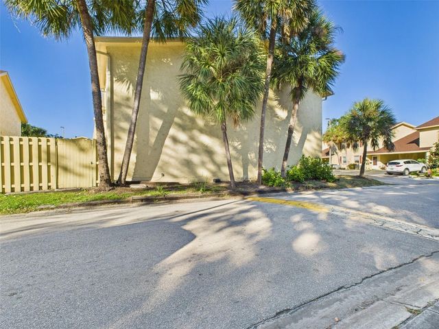 7502 BOLANOS COURT, Tampa, FL 33615