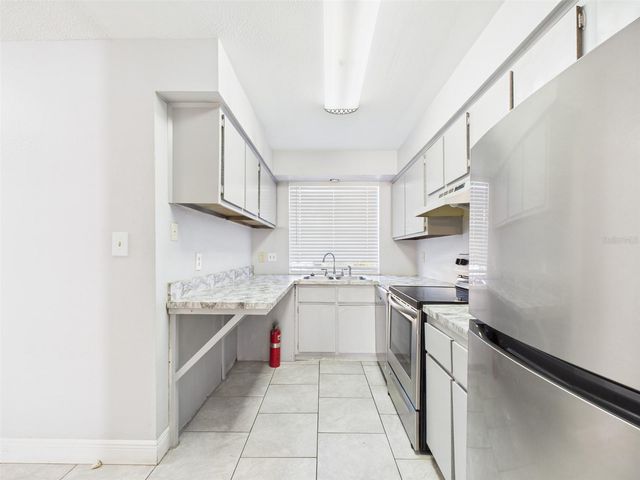 7502 BOLANOS COURT, Tampa, FL 33615